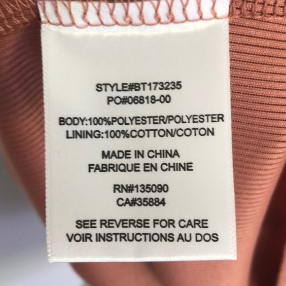 NWT Black Swan Cedar deep rose halter top size small - Picture 7 of 8